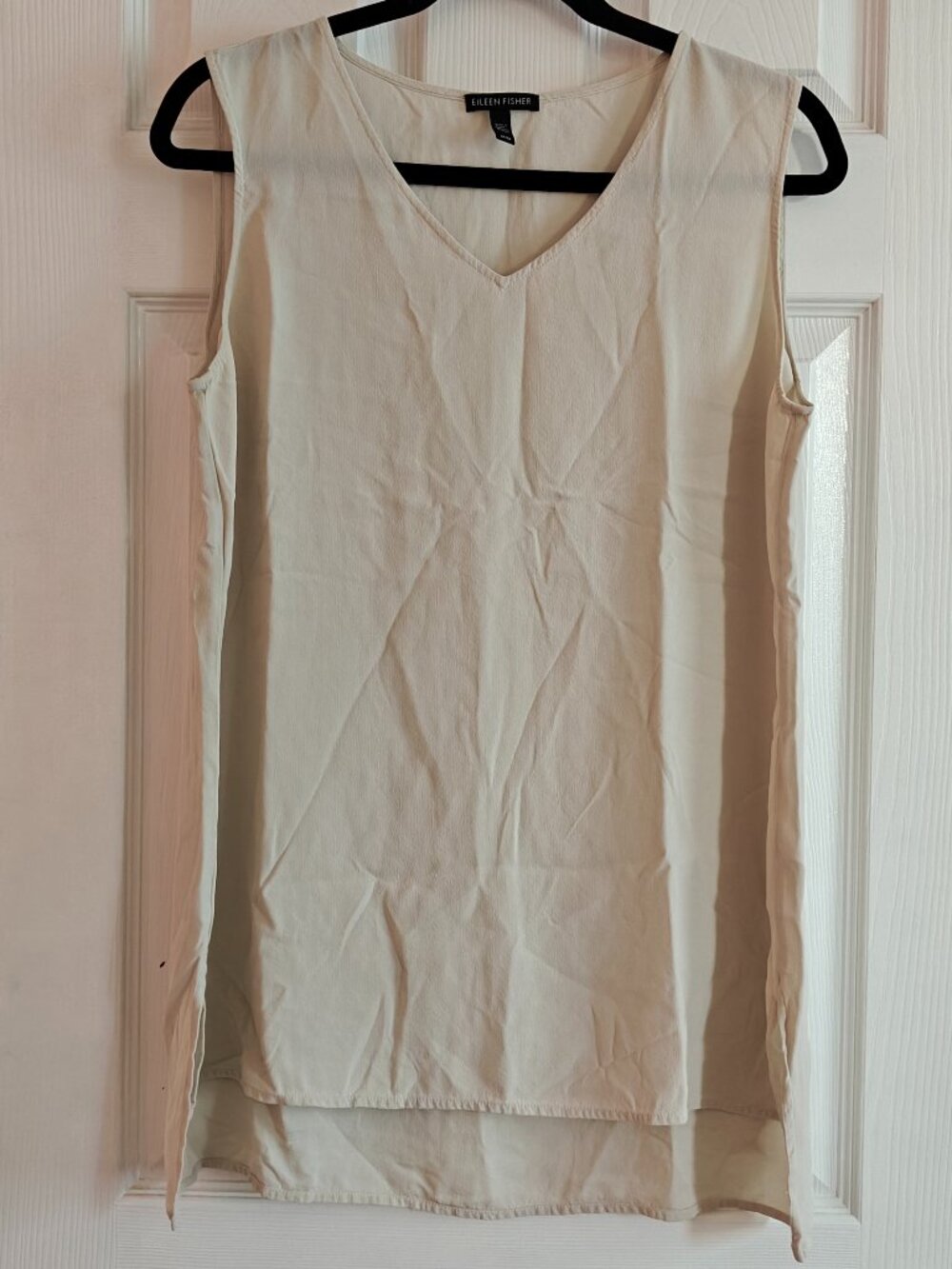 EILEEN FISHER Cream V-Neck Sleeveless Washable Silk Blouse Medium